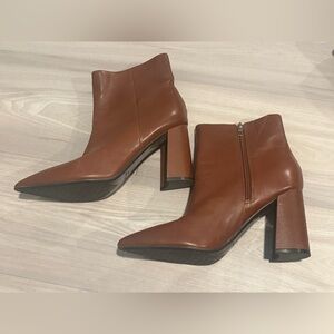 Size 10M Manmade Women's Brown Leather Block Heel Ankle Boots Marc Fisher